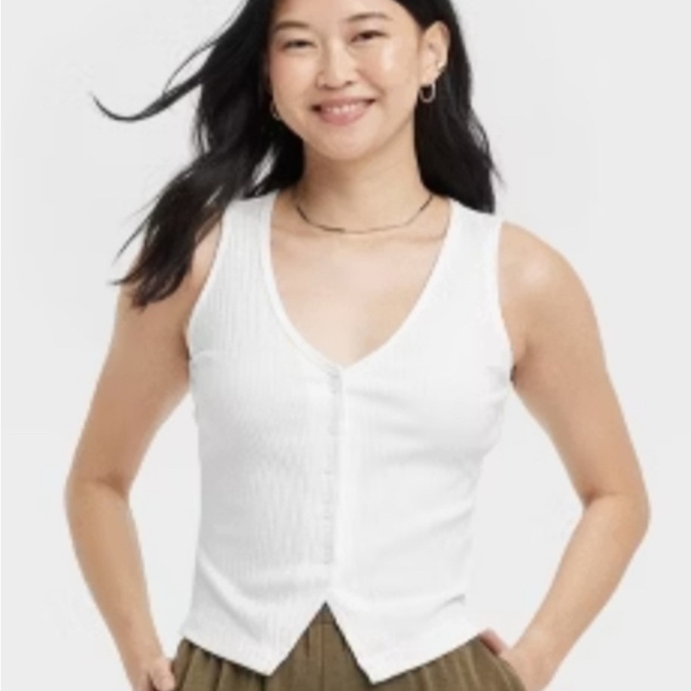 A New Day (L) White Ribbed Button-Down Tank Top - Picture 2 of 2